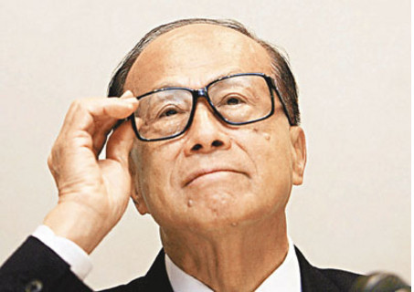 南京军事夏令营分享李嘉诚的奋斗故事